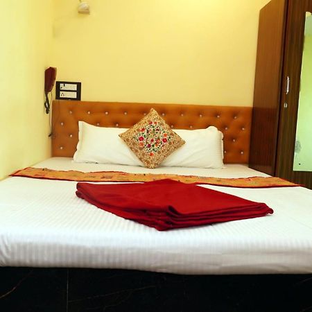 Hotel Golden Plaza Vashi Eksteriør billede